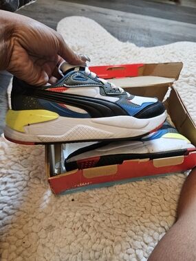 PUMAS Kids Multicolor Athletic Sneakers - Blue, Black & Yellow
